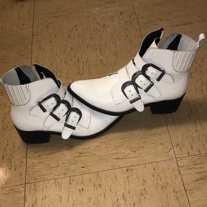 Western style women’s boots